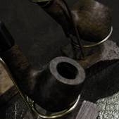 Черный ламинат